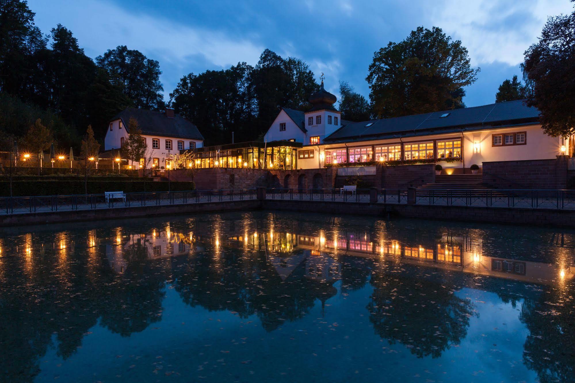 Romantik Hotel Landschloss Fasanerie Zweibruecken Exterior photo